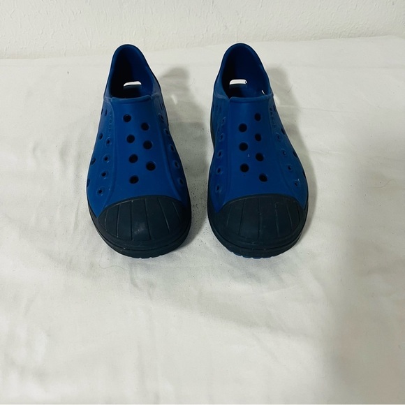 Crocs Kids' Bump-It Shoe Size J2 Blue/Navy Everyday Casual Beach Vacation Water - Picture 3 of 5